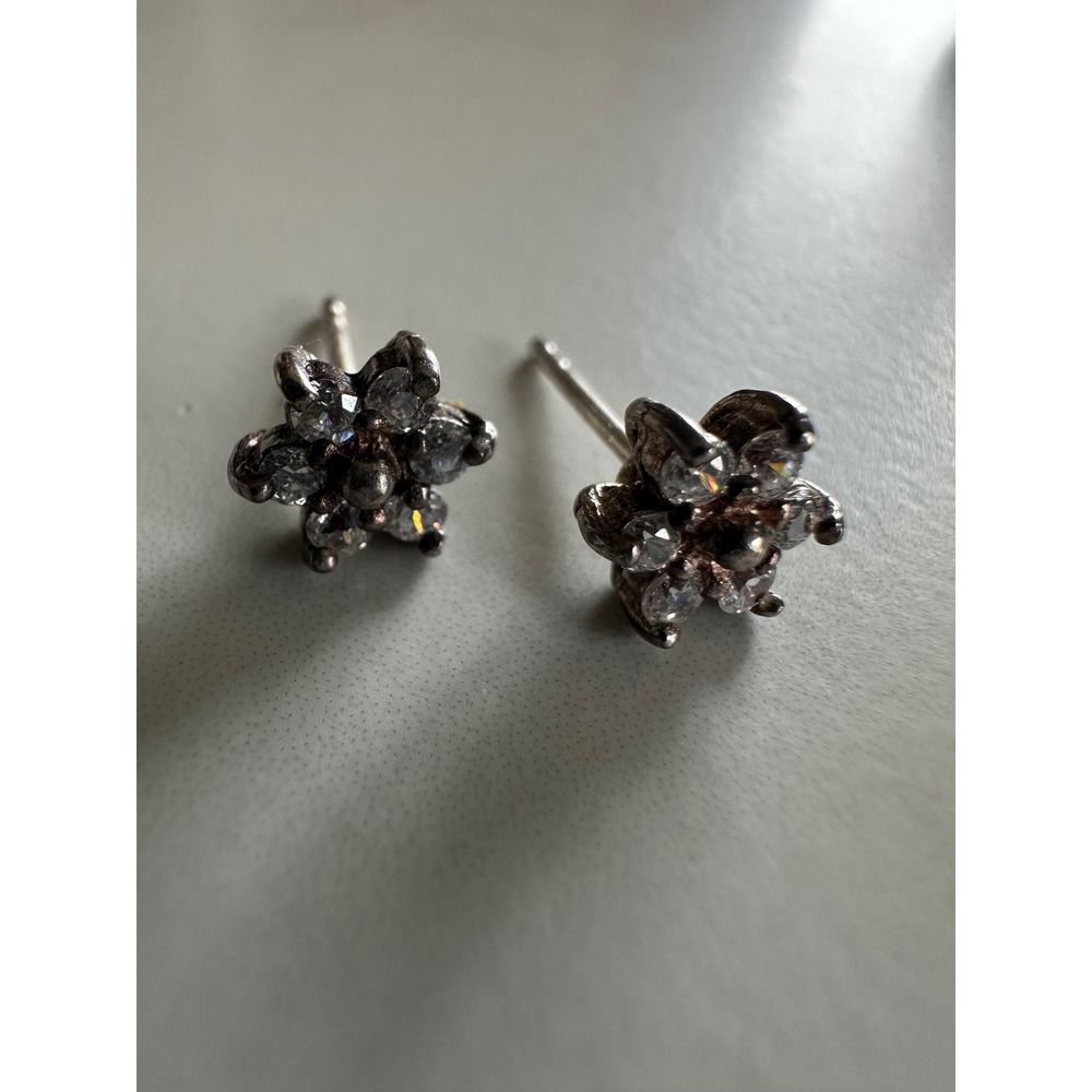 Vintage Style Silver Tone Cubic Zirconia Flower Stud Earrings Floral Sparkle